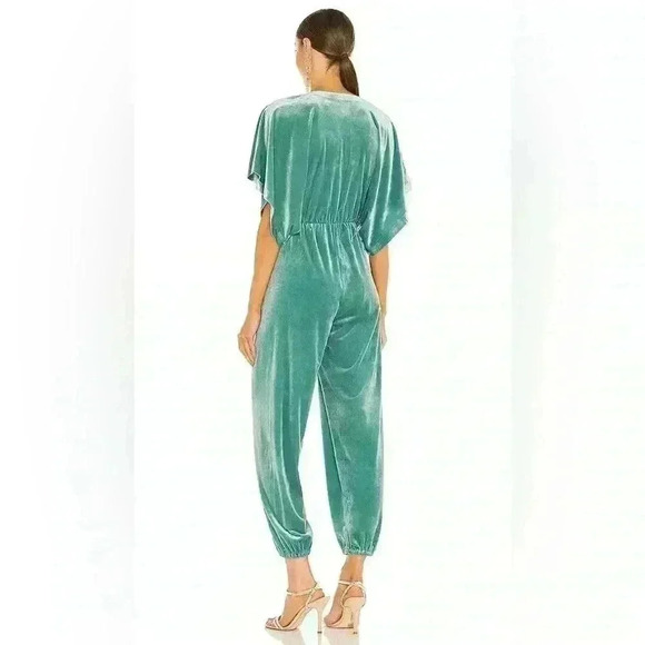 NORMA KAMALI Rectangle Jog Velvet Jumpsuit In purple. - Picture 3 of 6